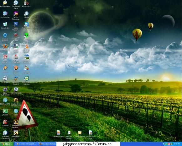Ne aratam desktopu noustru ! - Cam asa ceva am eu! - Jocuri pe Forum